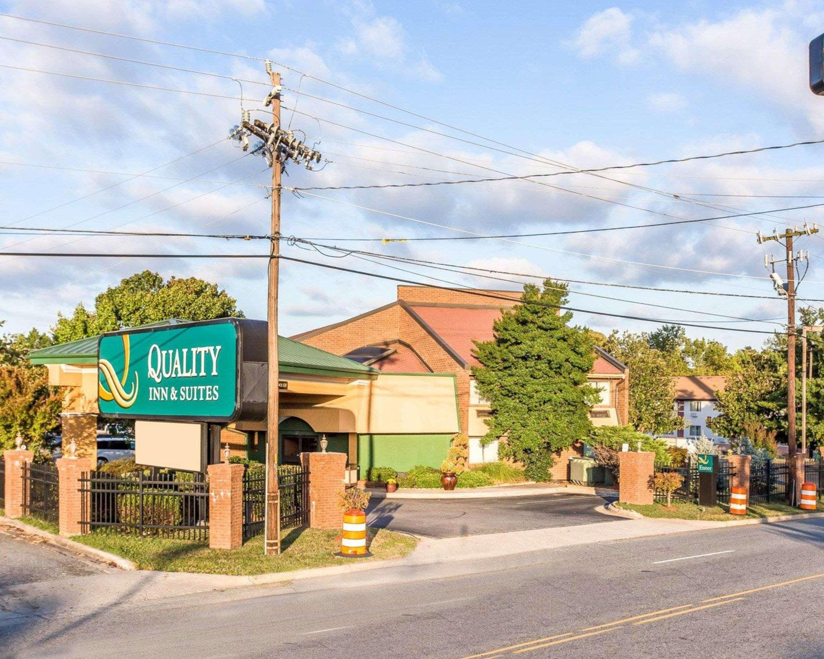 Quality Inn & Suites Coliseum Greensboro Exterior foto