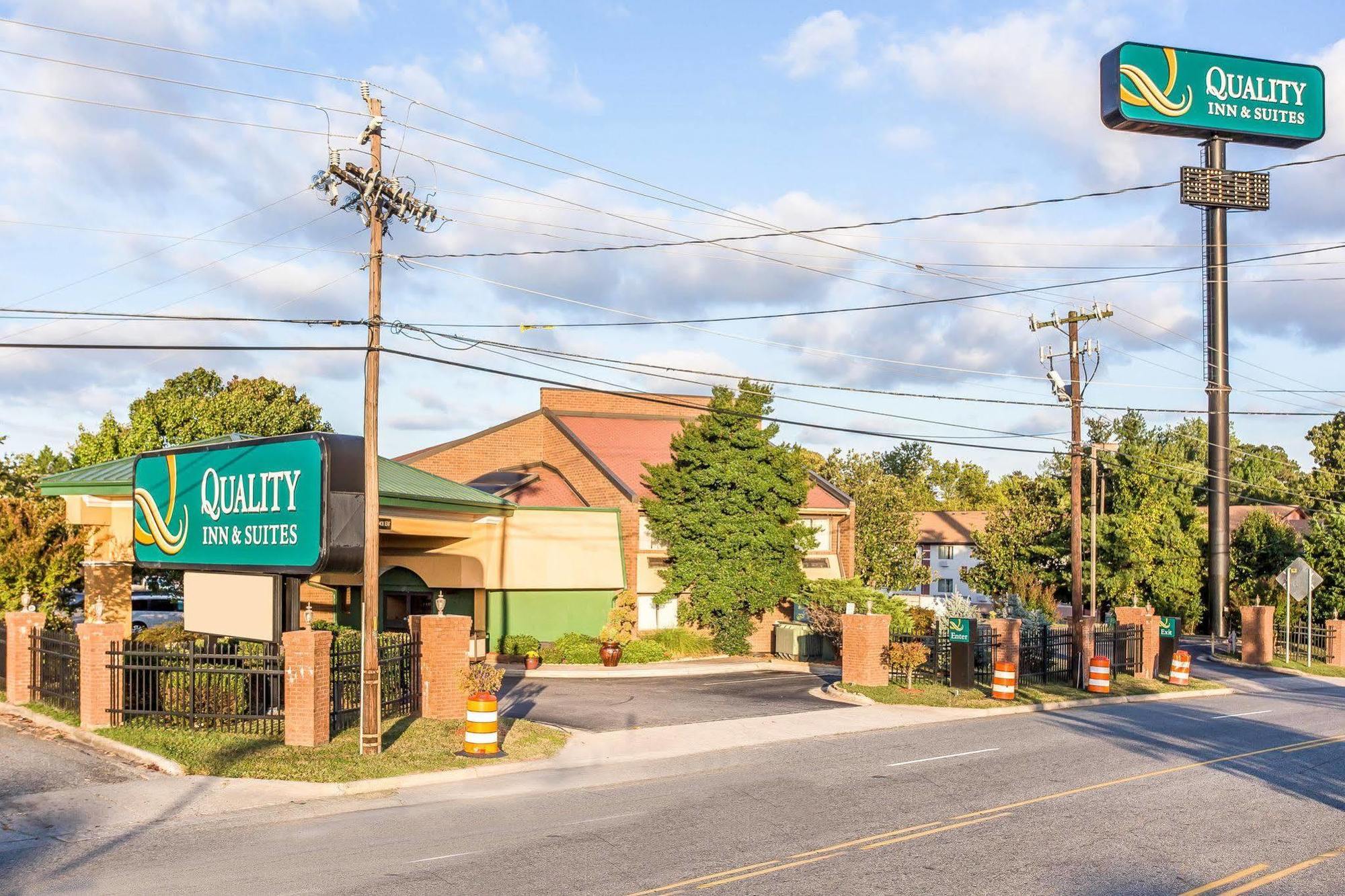 Quality Inn & Suites Coliseum Greensboro Exterior foto